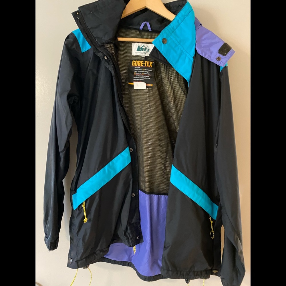 Black REI lightweight front zip ski shell jacket - Small